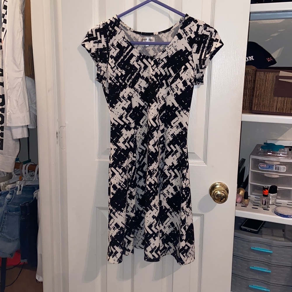 Abstract Knee Length Dress